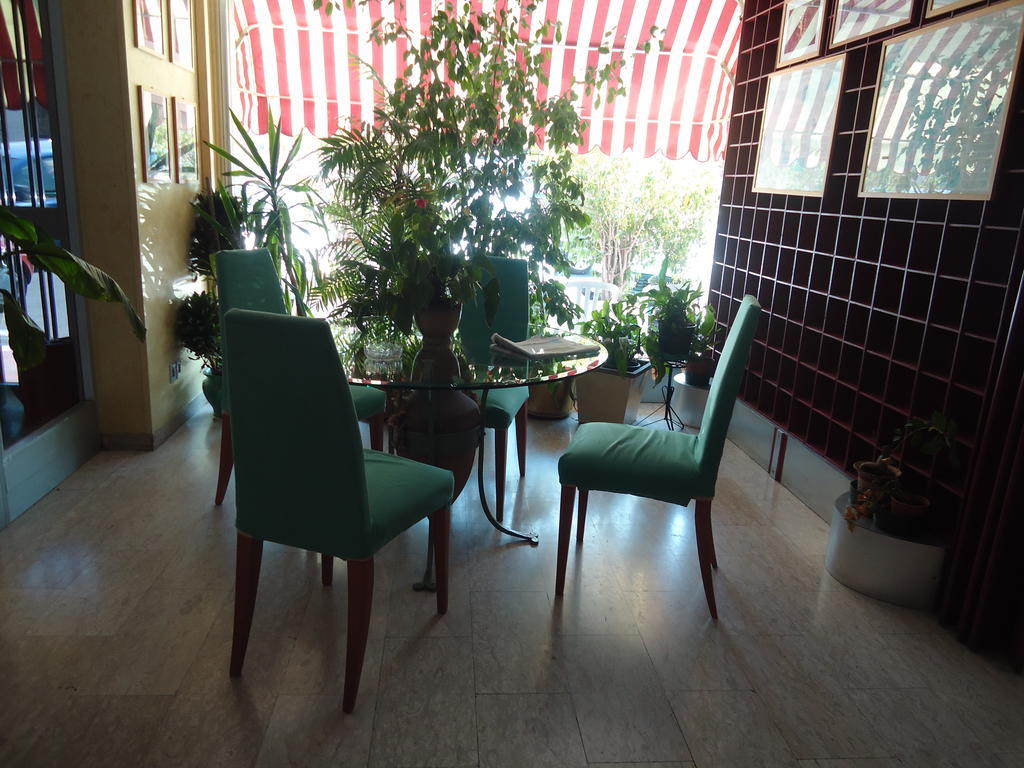 Hotel Ristorante Mommo Polistena Buitenkant foto