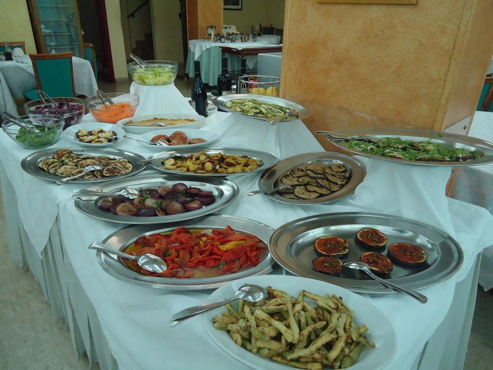 Hotel Ristorante Mommo Polistena Buitenkant foto